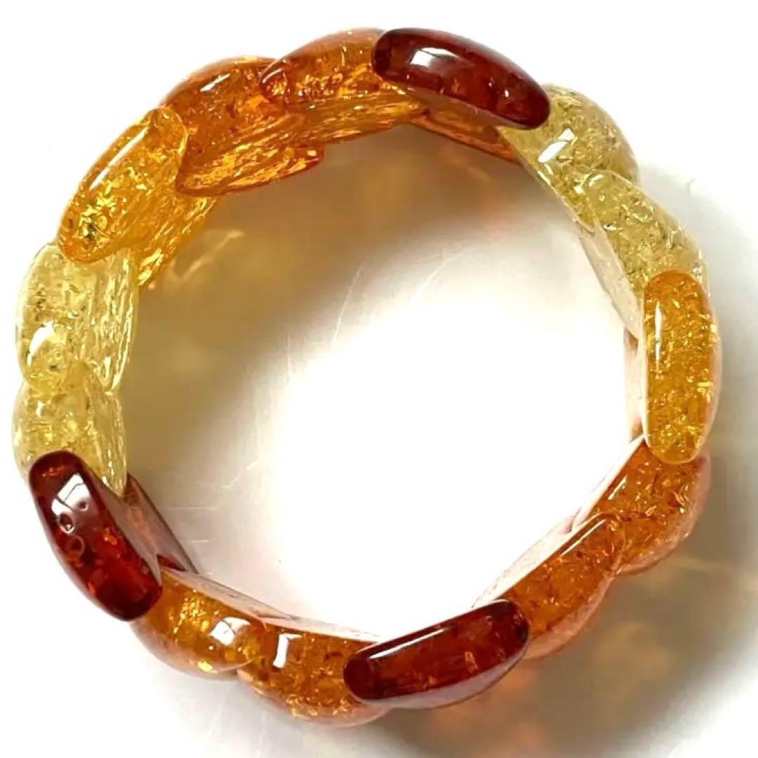 大人気の透明アンバー(琥珀) 3色　軽いブレスレット　内径7cm　幅4cm 新品