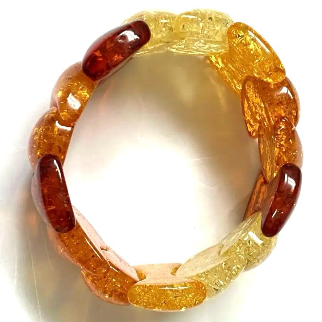 大人気の透明アンバー(琥珀) 3色　軽いブレスレット　内径7cm　幅4cm 新品