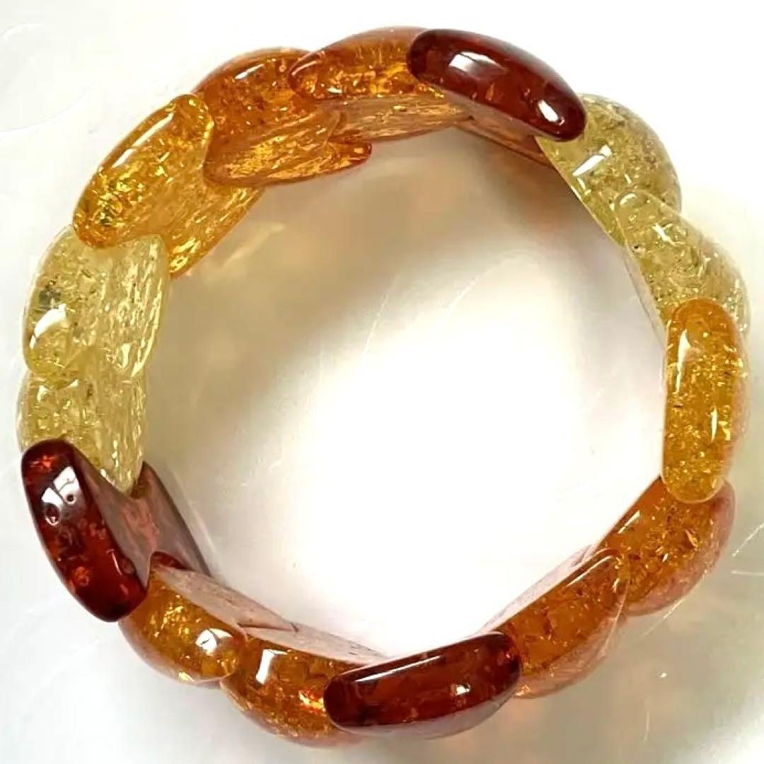 大人気の透明アンバー(琥珀) 3色　軽いブレスレット　内径7cm　幅4cm 新品