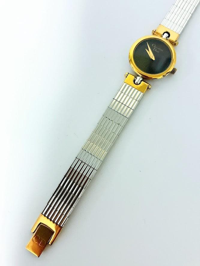 美品 Christian Dior 箱付き ブレスレットウォッチ 3025
