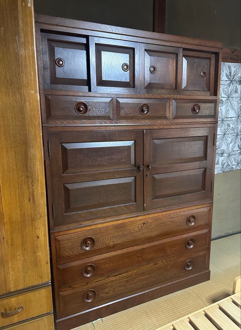 レトロな木製箪笥　家具　タンス　チェスト　小物入れ　洋服タンス　小引出　京町家