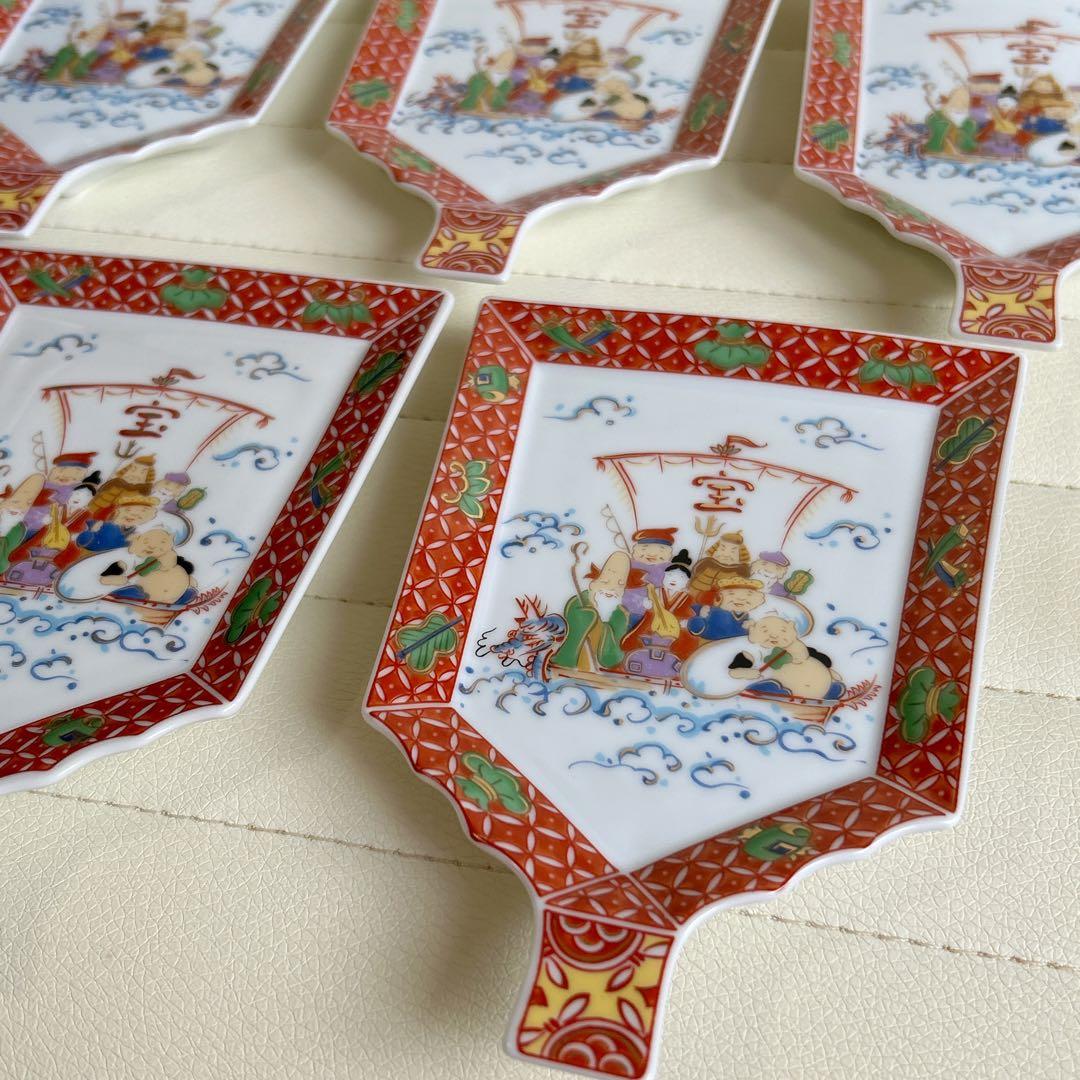 前畑陶器　縁起商店　赤絵　金彩　七福神　羽子板皿揃　５枚セット　銘々皿　正月