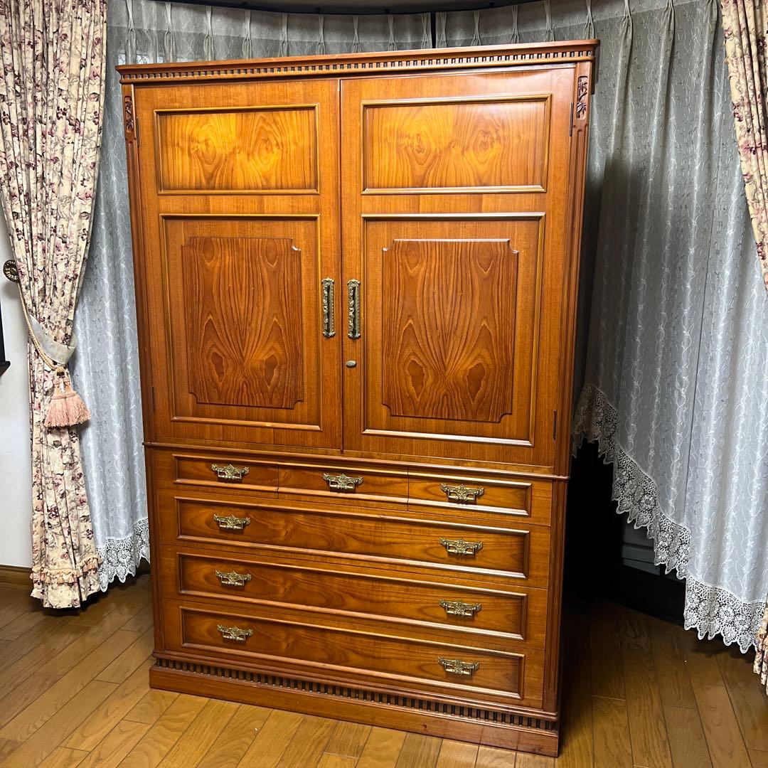 木製ブラウンクラシック調タンス