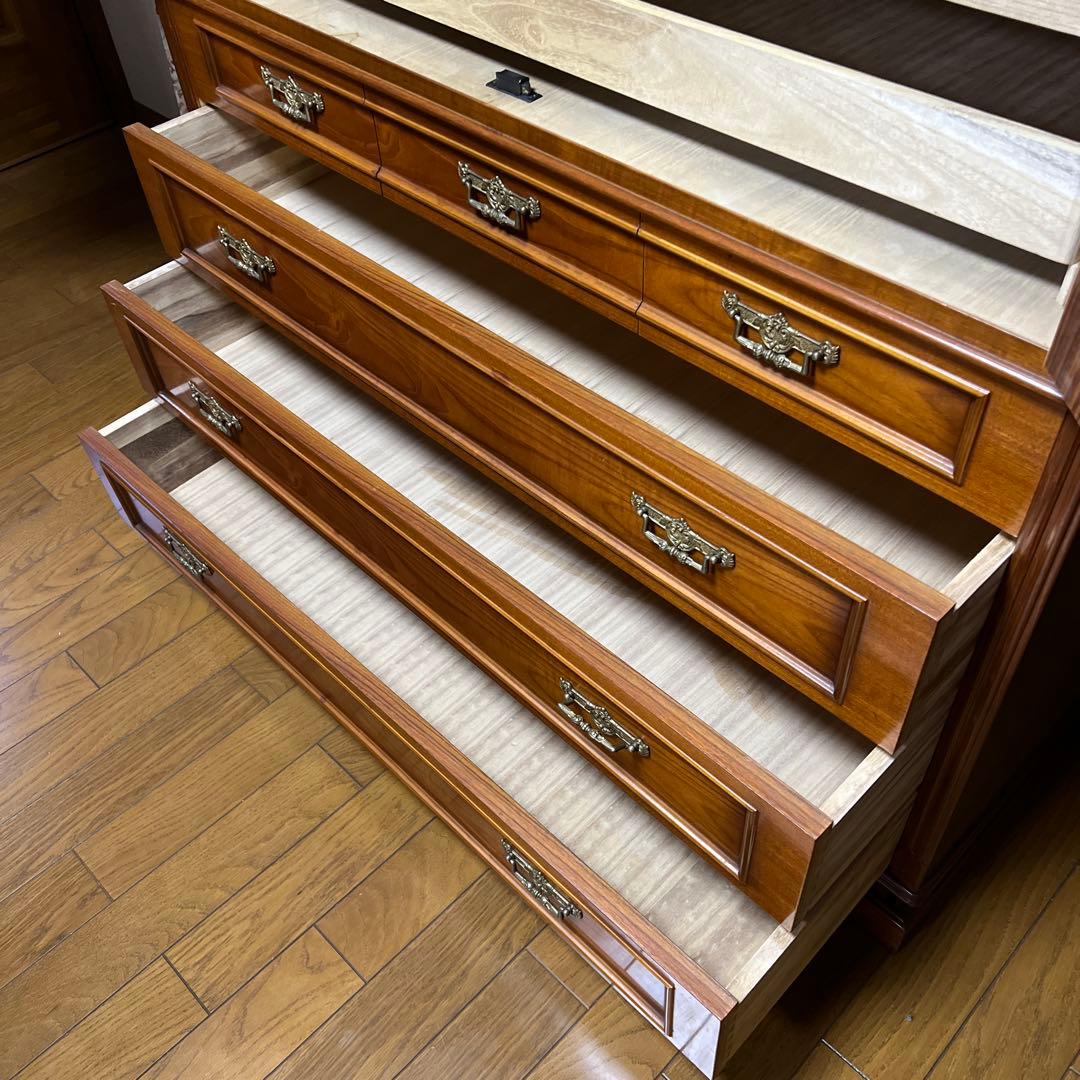 木製ブラウンクラシック調タンス