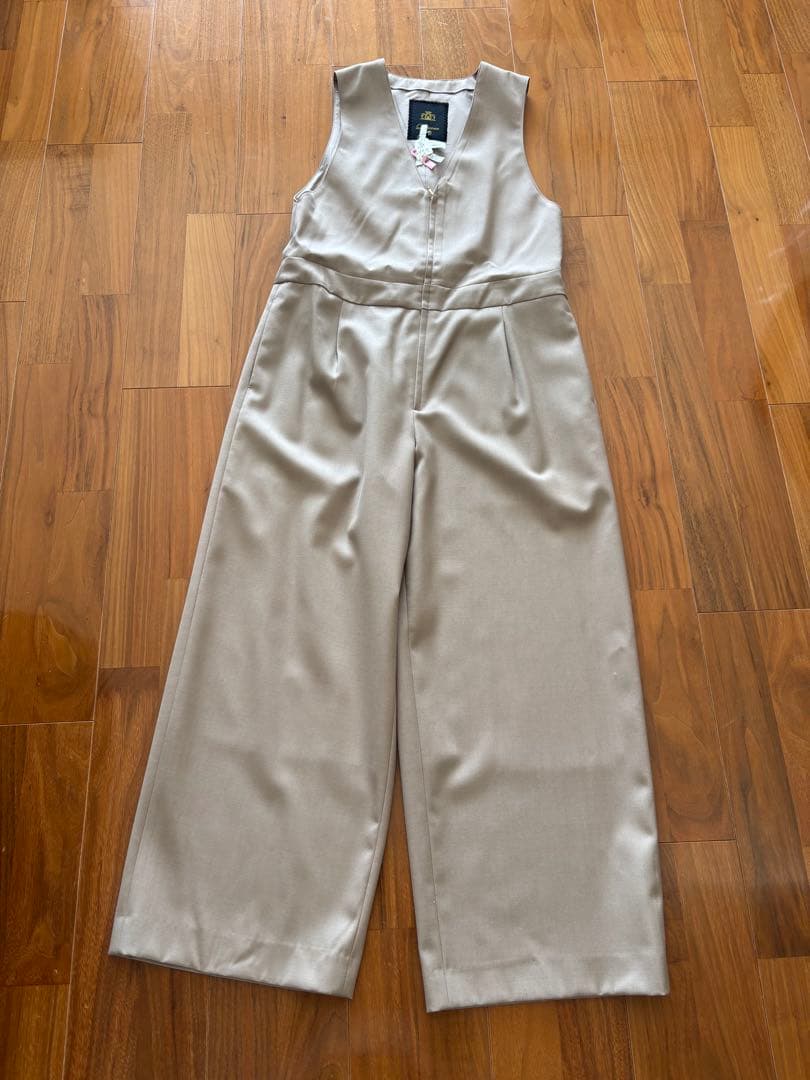 美品☆ドゥロワー2025FALL2 ノースリーブジャンプスーツ（サロペット）