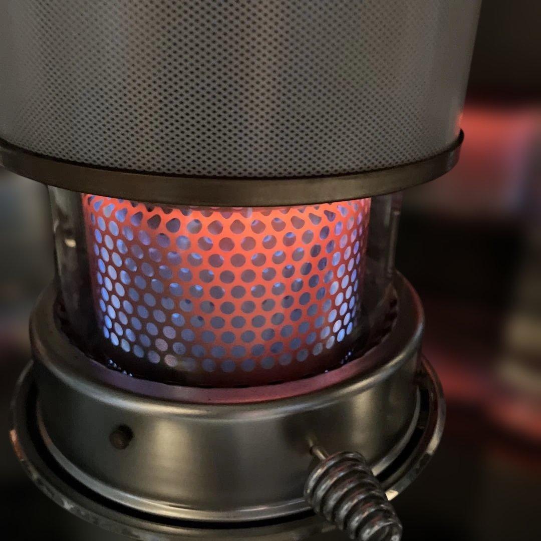 トヨトミ 反射型石油ストーブ RC-W36N 2023年製