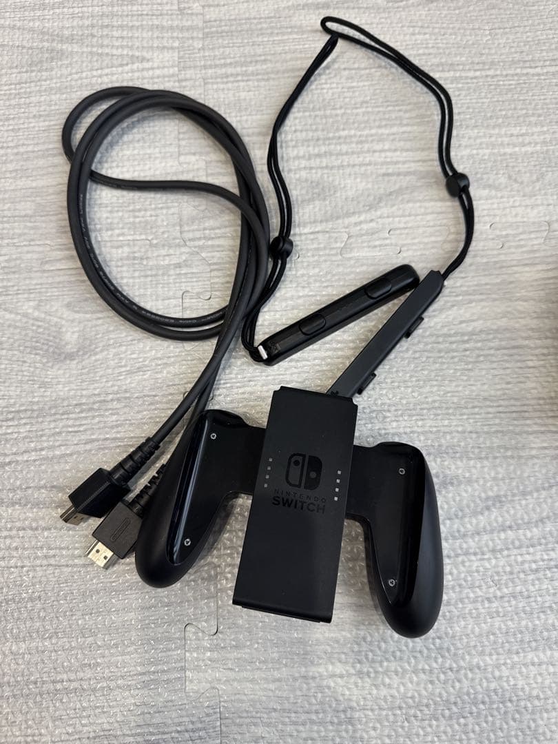 動作確認済み　Nintendo Switch 本体 青/赤