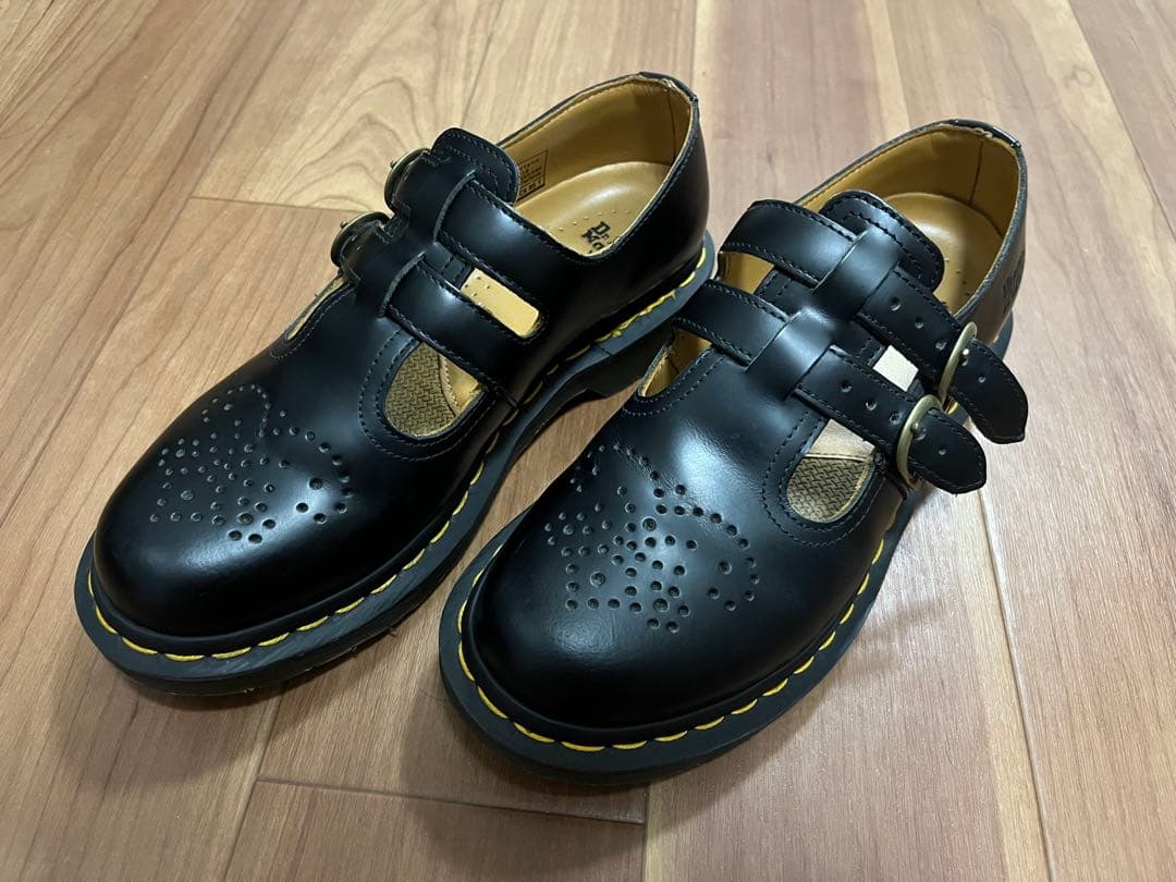 【美品】Dr.Martens ドクターマーチン UK4（23cm相当）レザー