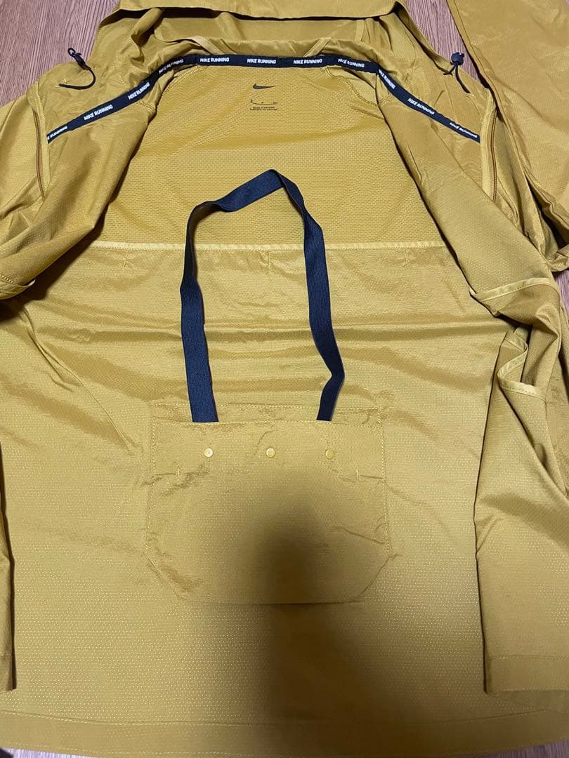 NIKE ランニングジャケット　 ウインドブレーカー ナイキ IMP LGHT