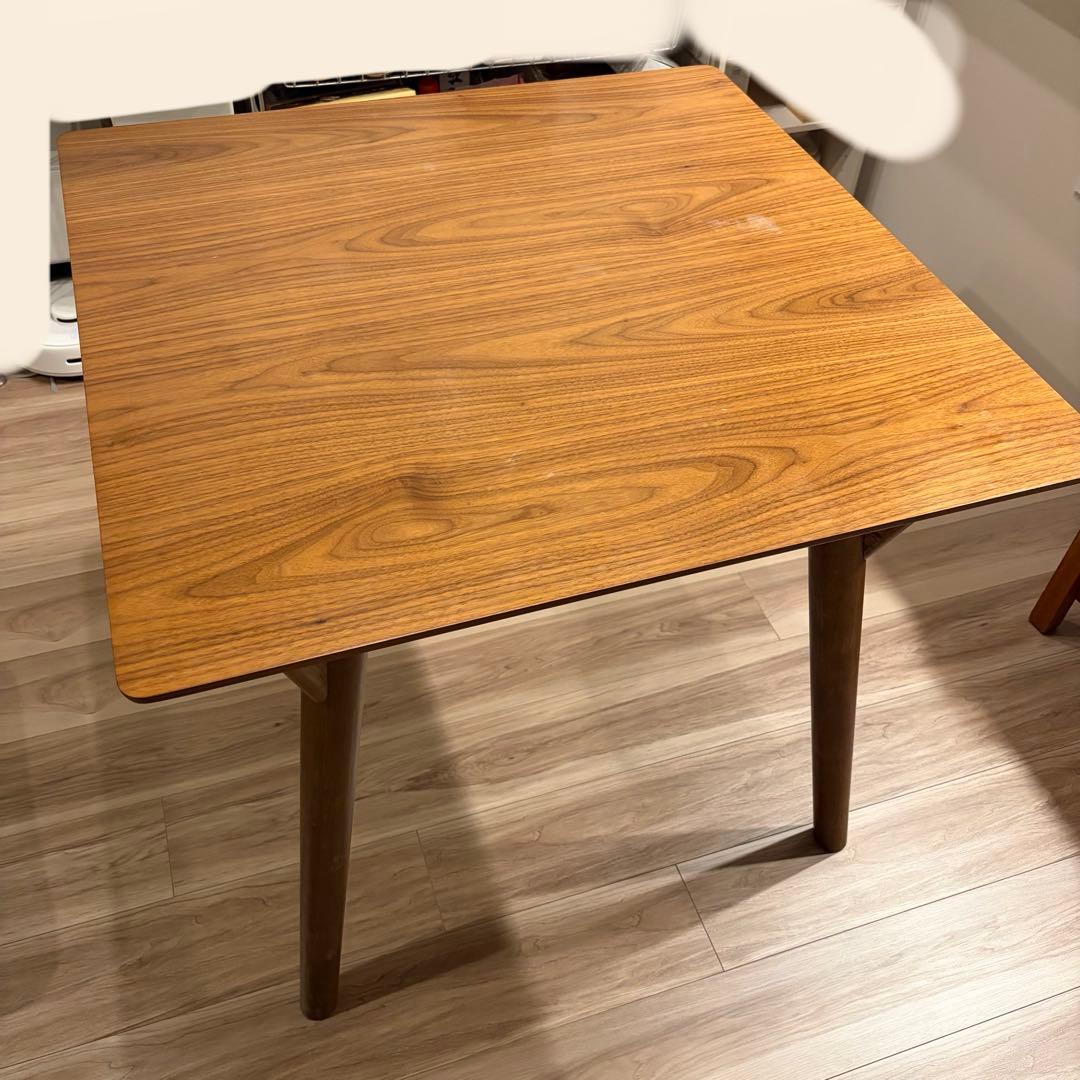 ニトリ ダイニングテーブル フィルン 80x80cm ウォールナット