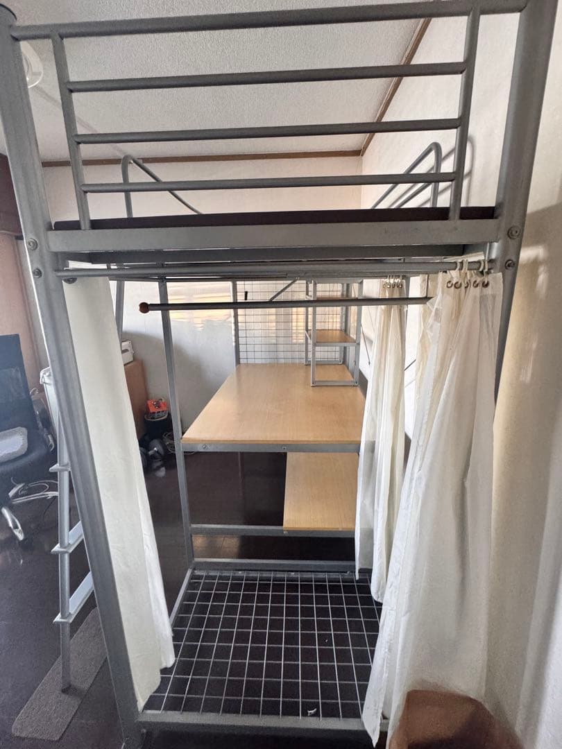 値下げしました。デスク付きロフトベッド シングルサイズ