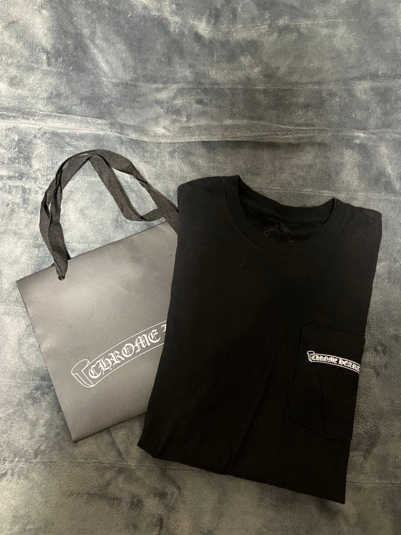 CHROME HEARTS ブラックポケットTシャツ