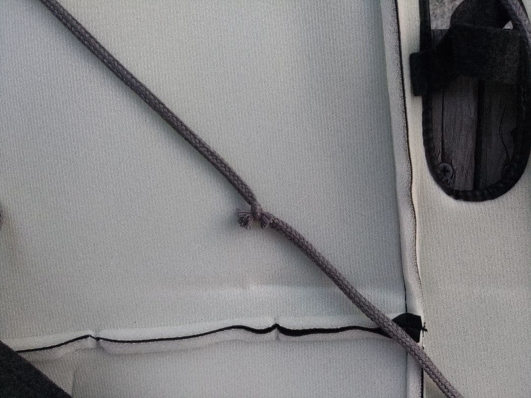 ライズ　トヨタ純正　革調シートカバー