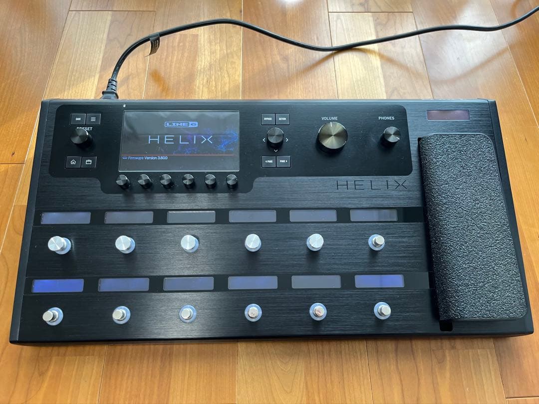 Line 6 Helix Floor (Reunion Bluesケース付き)