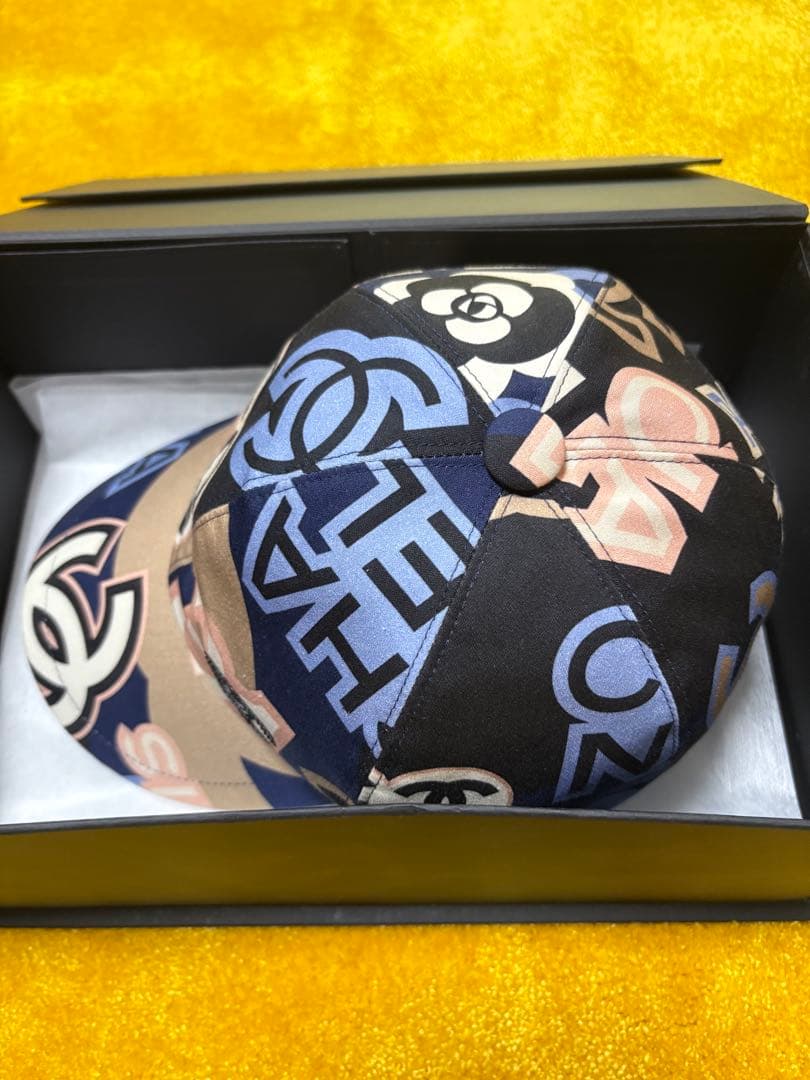 CHANEL ロゴプリント レア キャップ