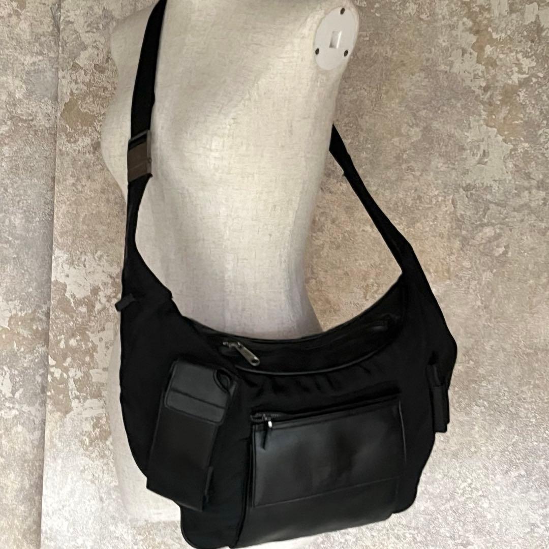 グッチ ウエストバッグ ショルダー ブラック レザー キャンバス