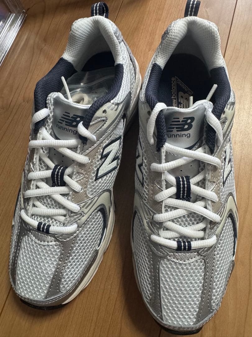 New Balance スニーカー　23.5cm