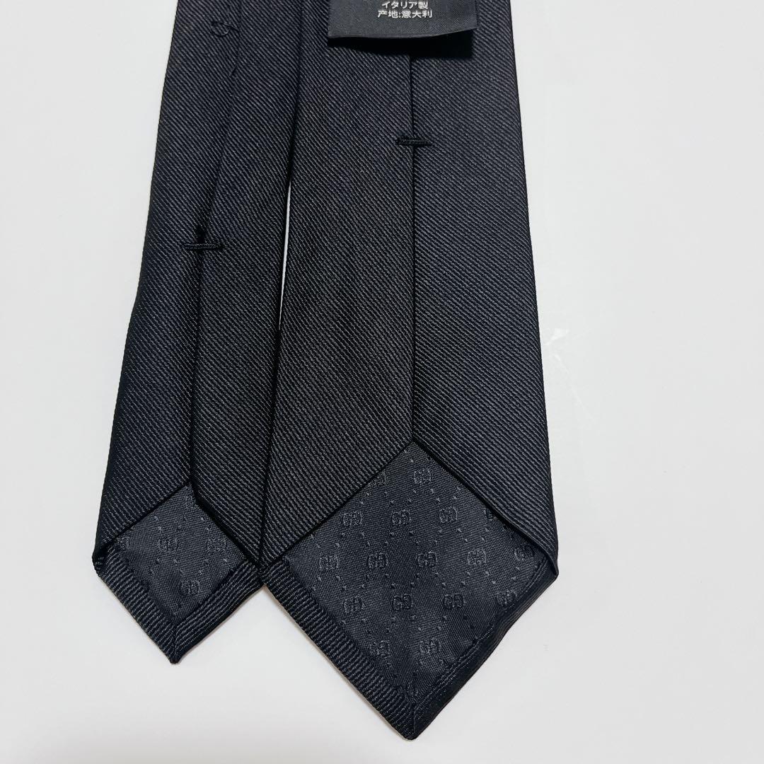 美品 グッチ ネクタイ ハイブランド ソリッドタイ 無地 光沢 虎 希少 現行