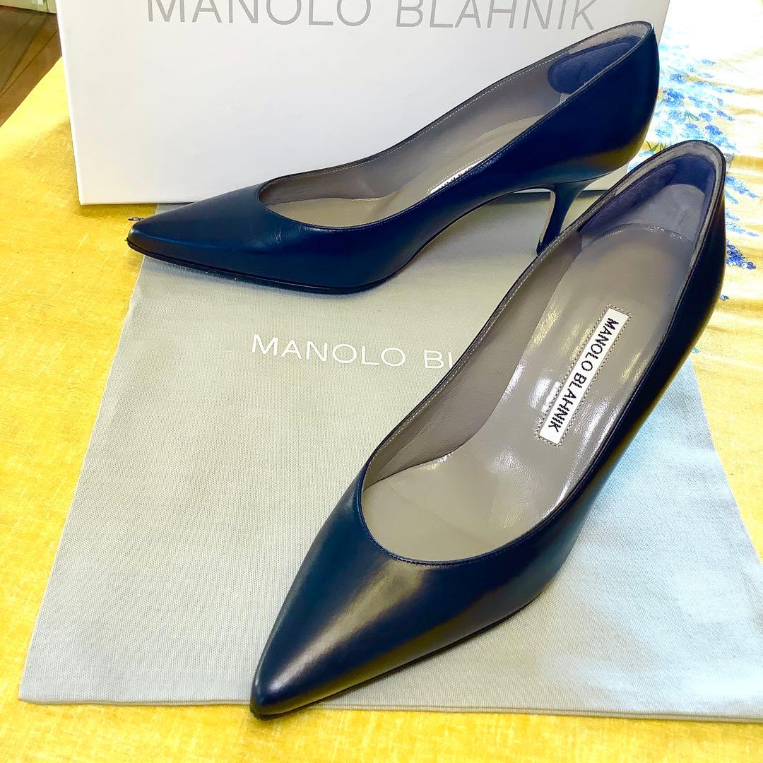 新品同様! マノロブラニク 定番キエッタ 極上ネイビー スムースカーフ23㎝