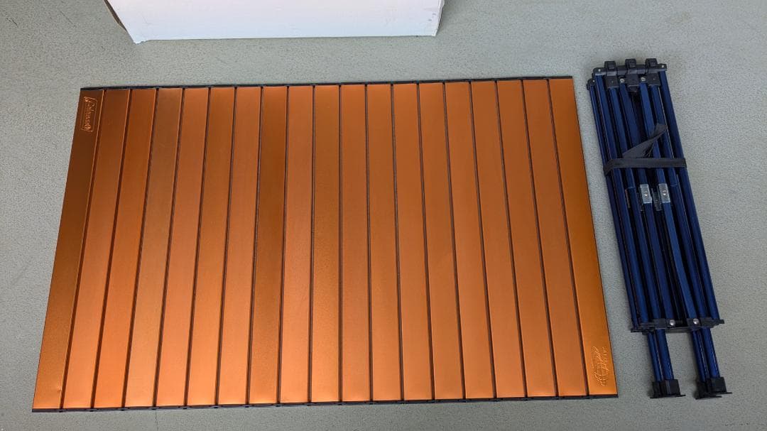 く*ん様 BEAMS × コールマン Coleman アルミ製アウトドアテーブル