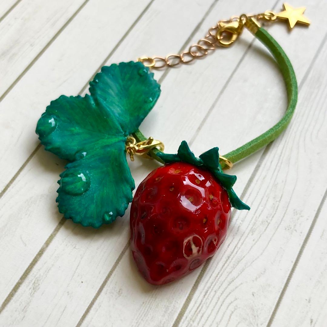 苺ショルダー各種　メルカリショップス