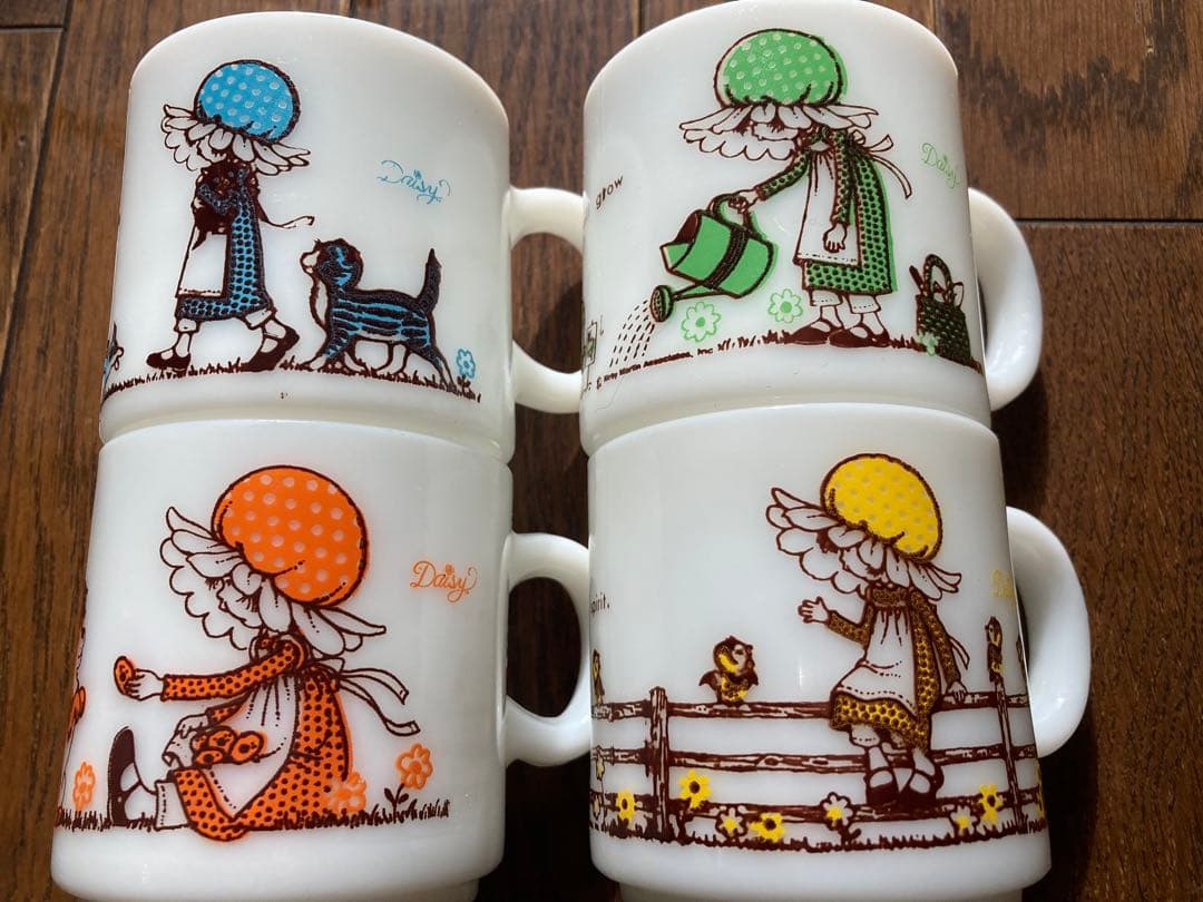 ヘーゼルアトラス　デイジー　動物　マグ　4つ　セット
