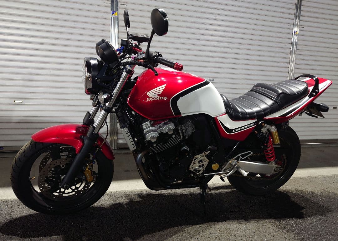 あつ　CB400SF　タックロール　アンコ抜き　ローダウン　NC39　42