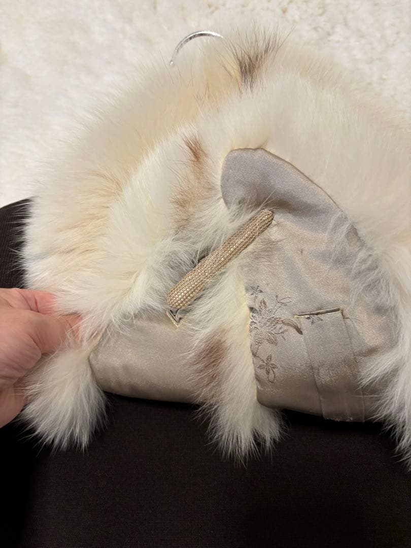 お正月セール　極美品　SAGA MINKマフラー