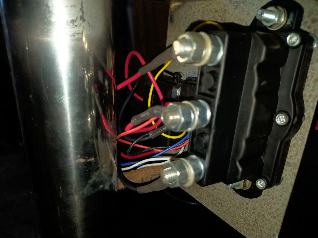 ワイヤレス電動リフト　電動アッパー　リモコン式　天井ボード　一人作業　マキタ仕様