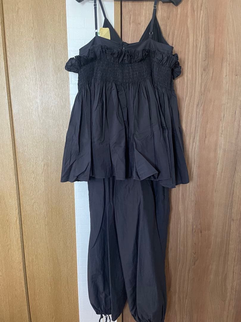 crinkle crinkle crinkle silk オールインワン　黒