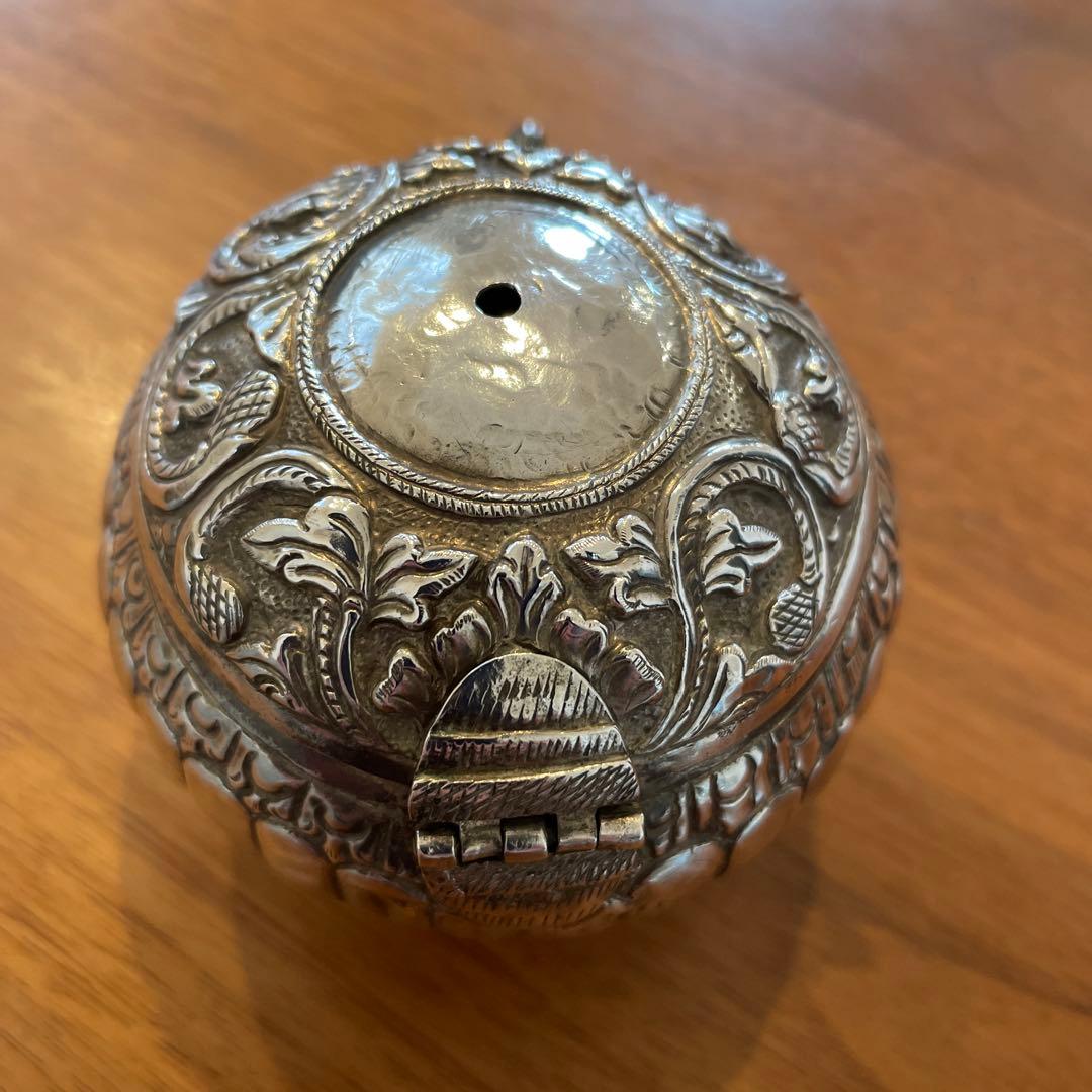 フローレス島 古民具 銀製噛みタバコ用具ガンビル入れ