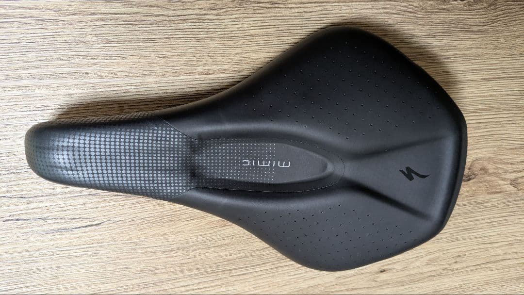 Specialized mimic サドル