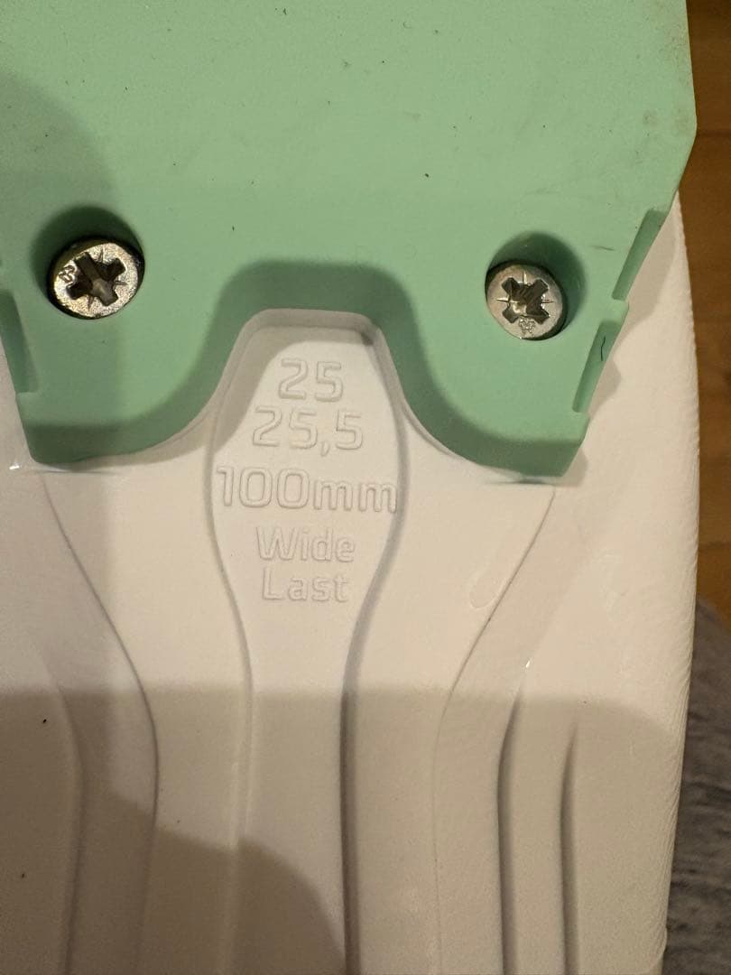 ATOMIC アトミック Hawx Magna 85 スキーブーツ　女性　25㎝