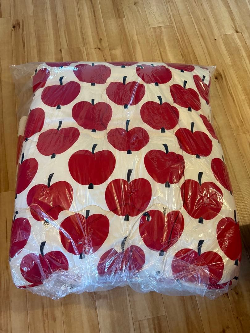 完売　レア　北欧　フィンレイソン　こたつ　掛布団　リンゴ　布団