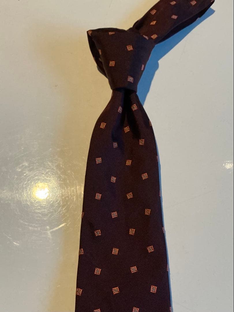 アットヴァンヌッチ セッテピエゲ 小紋柄 ネクタイ セブンフォールド社