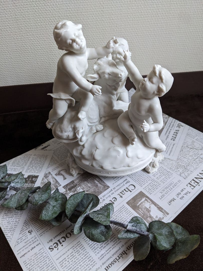 n*1様 フランス・パリ　アンティーク市購入　美しい石膏像　オブジェ♪