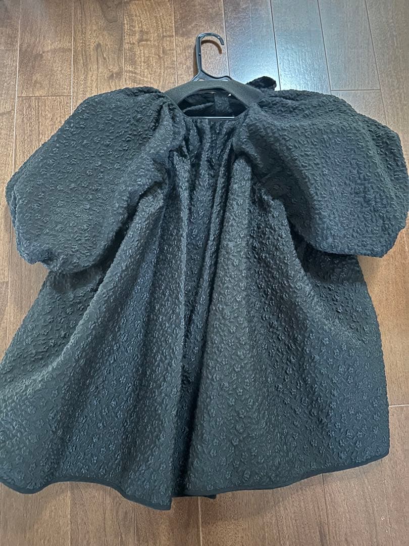 セシリーバンセン　リボン付きボリュームスリーブ　cecilie bahnsen