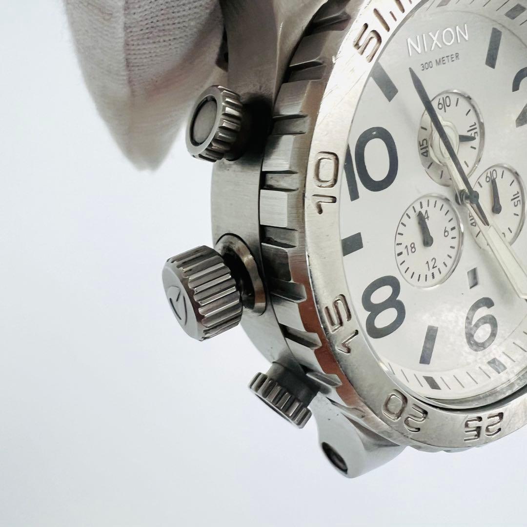 Nixon ニクソン 51-30 クロノグラフ白　ダイバーズウォッチ