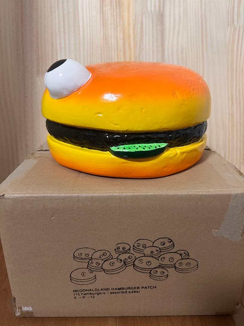 マクドナルド ハンバーガー パッチ　スタチュー