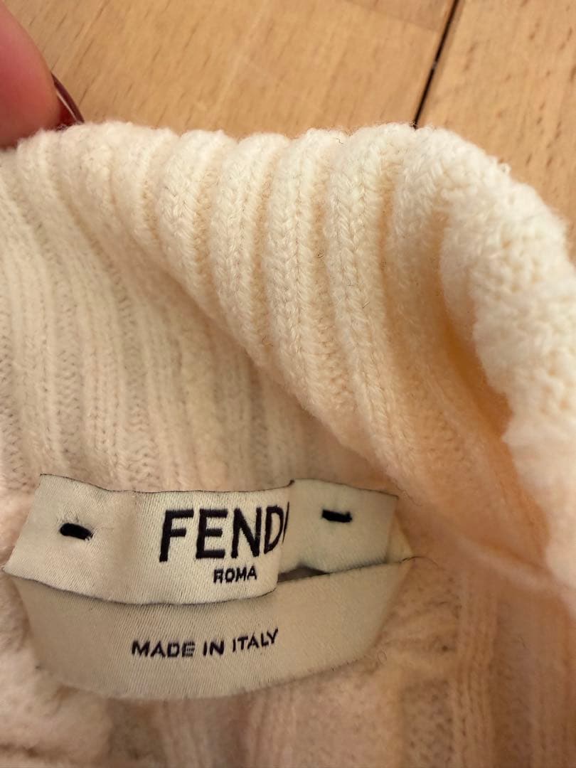 FENDI ニット