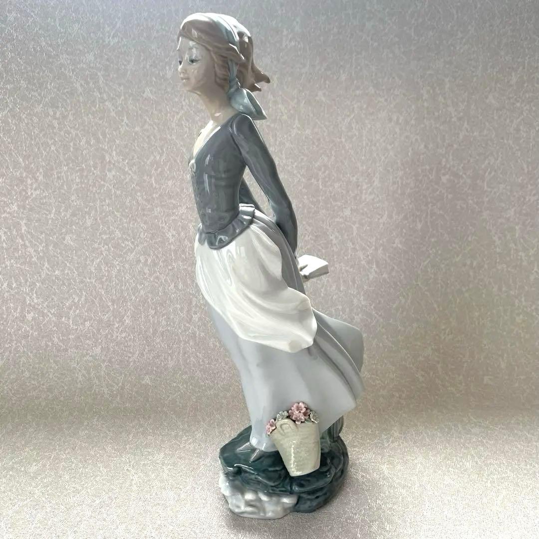 LLADRO リヤドロ 『 海のそよ風 』 高さ 35㎝