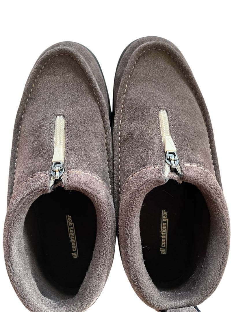 NIKE ACG IZY ブラウン