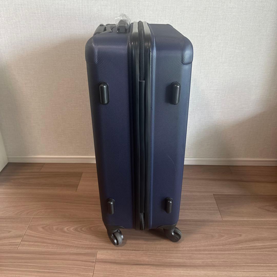 Y　 ネイビー キャリーケース 中型