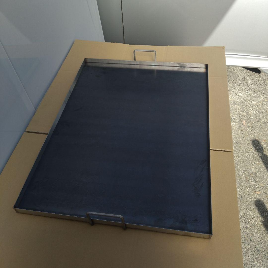 極厚 ６ミリ 鉄板 ７５０✕５５０ バーベキュー イベントに最適 持ち手付き