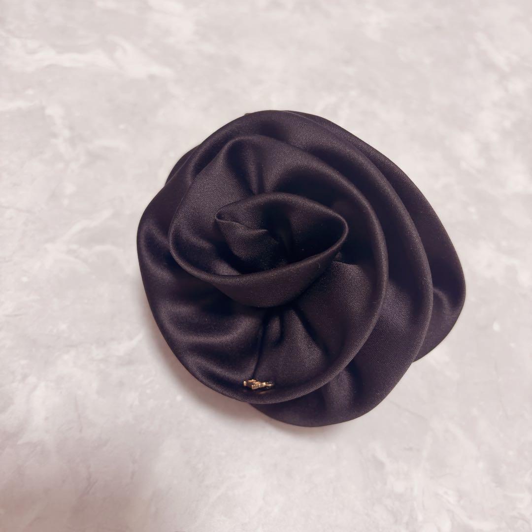 ヘアアクセサリー herlipto Rose Satin Clip pink black