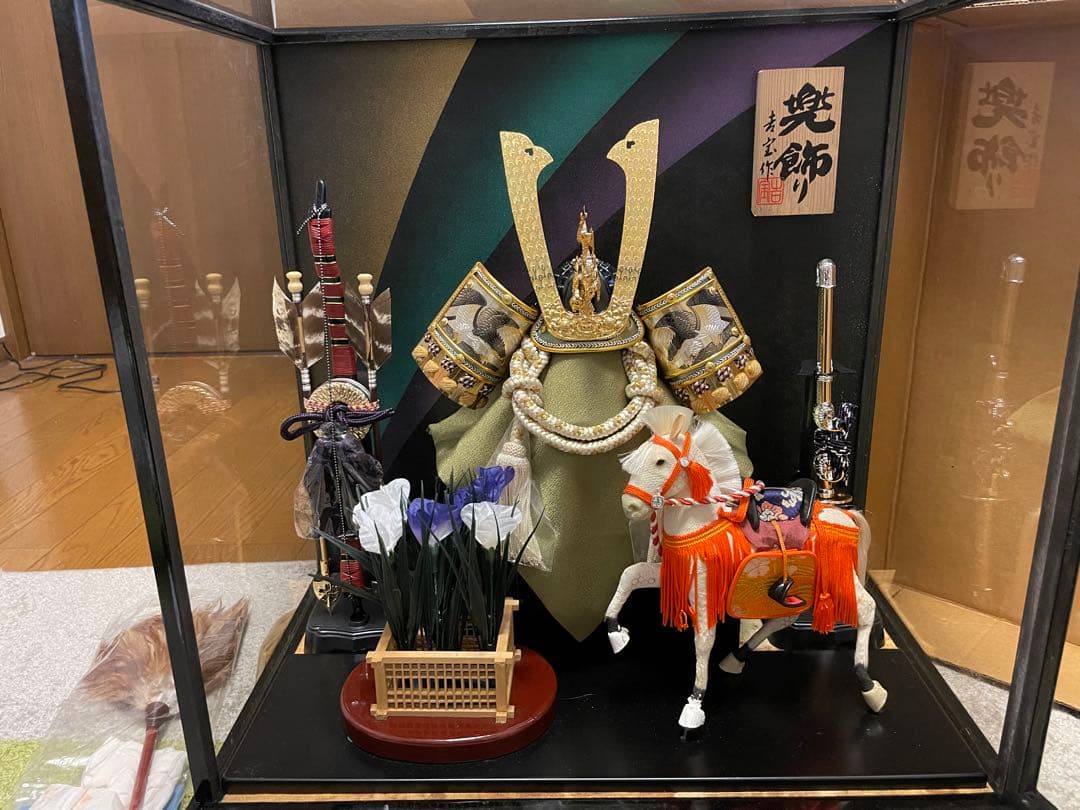 五月人形　兜飾り　兜ケース飾　八号 吉宝作