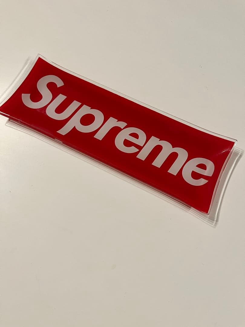 ^*^様 Supreme ガラストレイ(美品)
