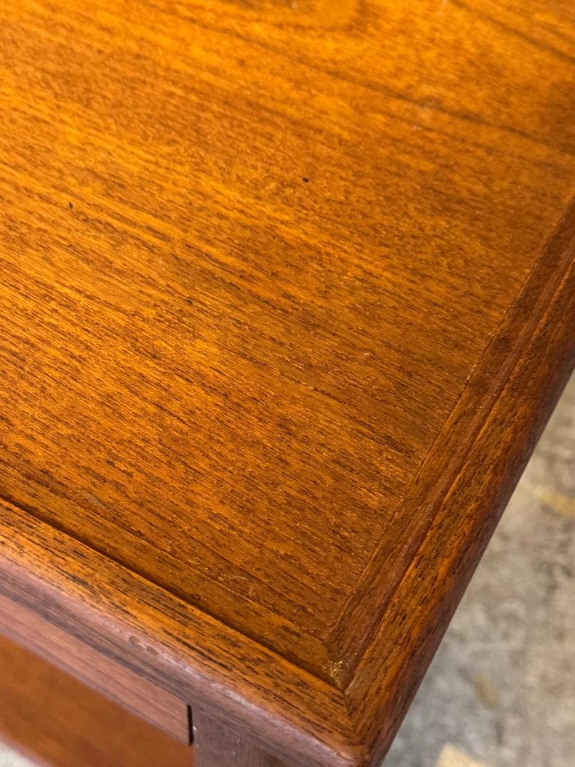 北欧ヴィンテージ　ソーイングテーブル　チーク材　デンマーク　アンティーク