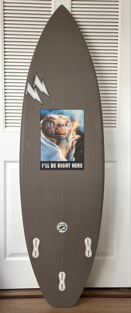 E.T. サーフボード　5'8
