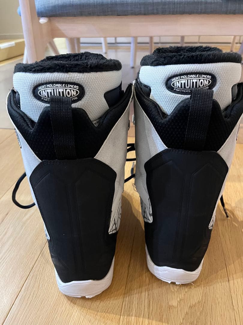 thirtytwo スノーボード ブーツ LASHED US7.5 24.5